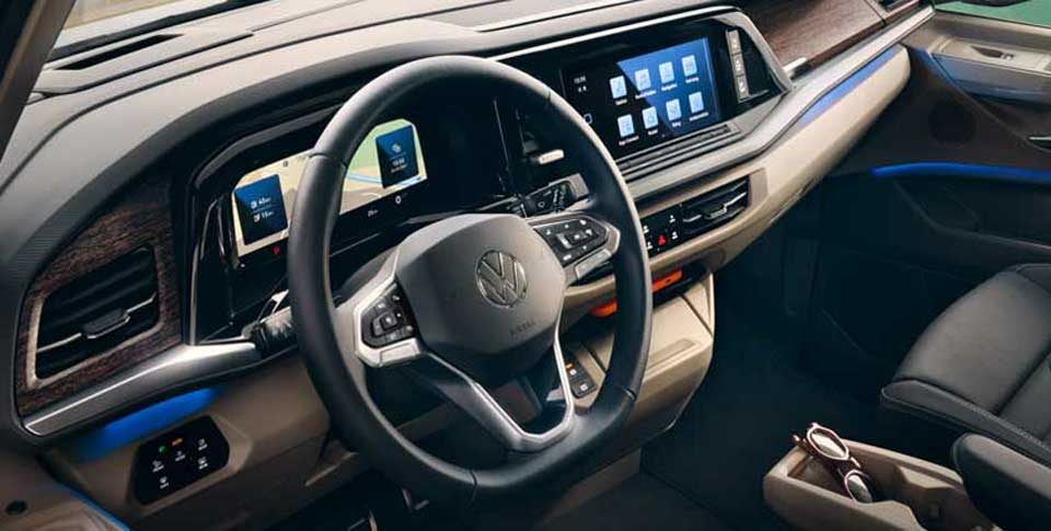 VW Multivan Cockpit